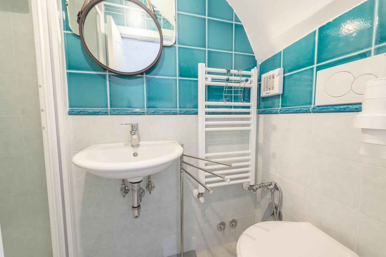 Villino Emanuele Bed & Breakfast Santa Marinella Exterior foto